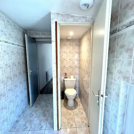 De 50 M2